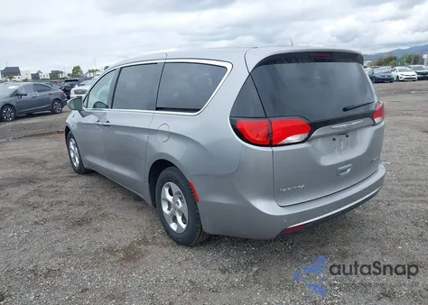 2018 Chrysler Pacifica Hybrid Touring Plus z USA, uszkodzony, nr VIN 2C4RC1H77JR332966